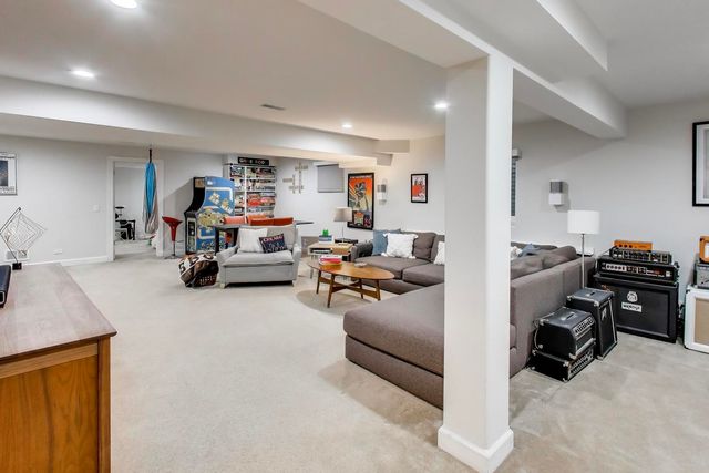 70 Spencer Court, Deerfield, IL 60015