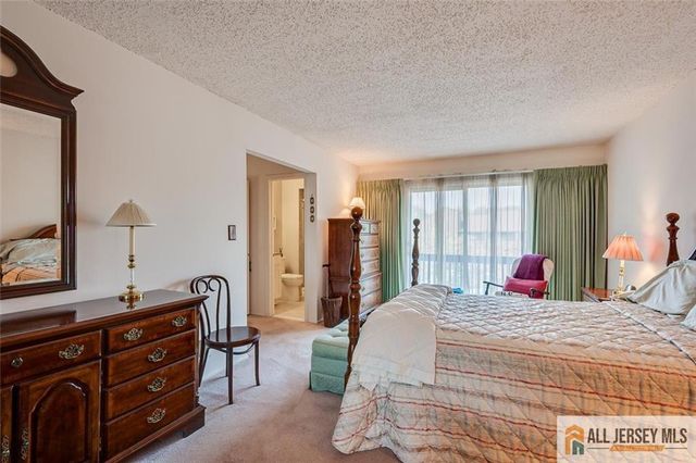 117 Kingsberry Drive, Franklin, NJ 08873