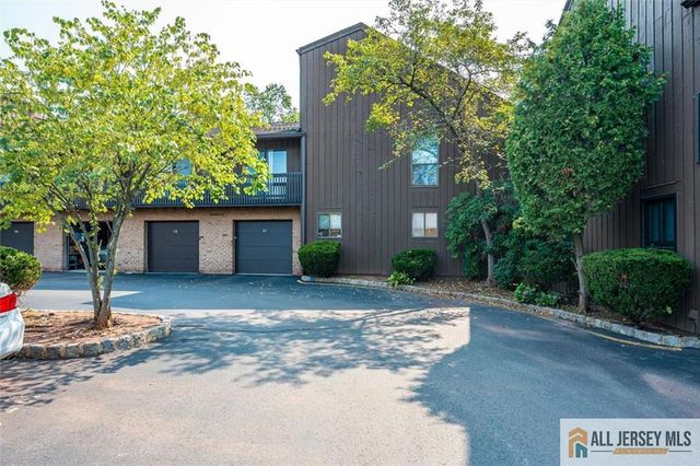 117 Kingsberry Drive, Franklin, NJ 08873