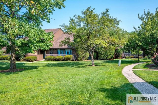 117 Kingsberry Drive, Franklin, NJ 08873