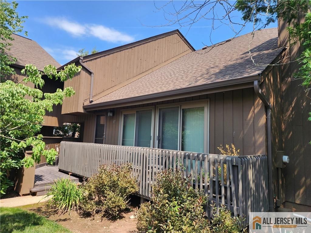 117 Kingsberry Drive, Franklin, NJ 08873