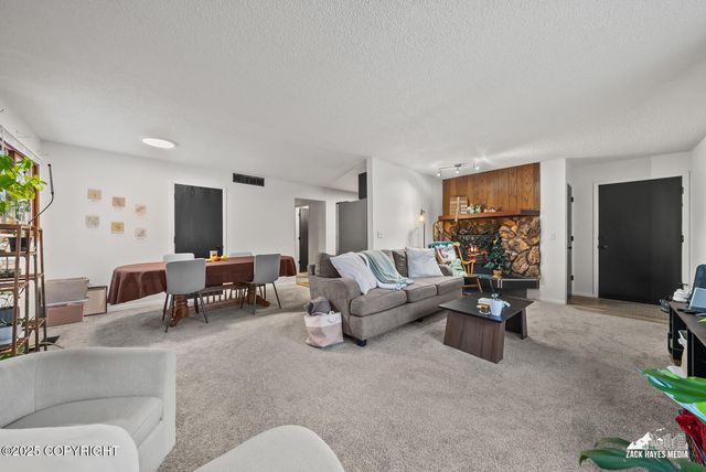 6501 Donna, Anchorage, AK 99504