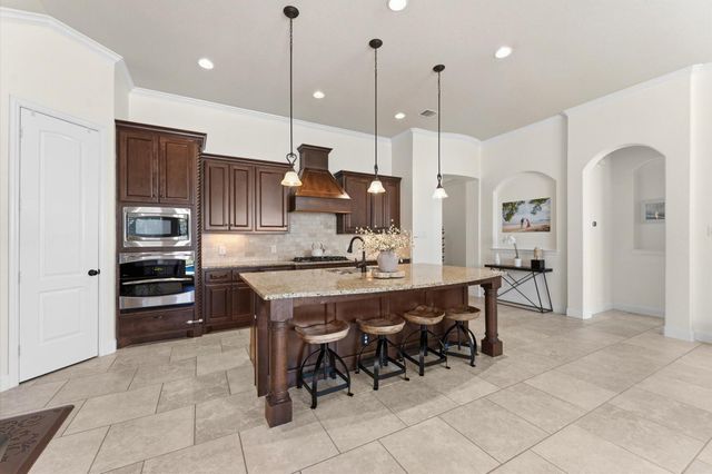 95 Lindenberry Circle, The Woodlands, TX 77389