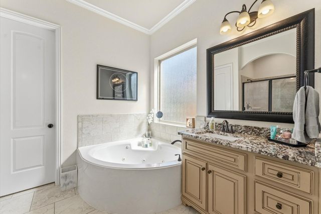 95 Lindenberry Circle, The Woodlands, TX 77389