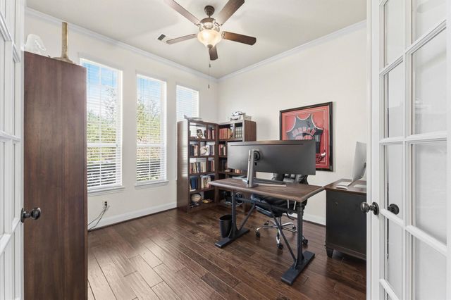 95 Lindenberry Circle, The Woodlands, TX 77389