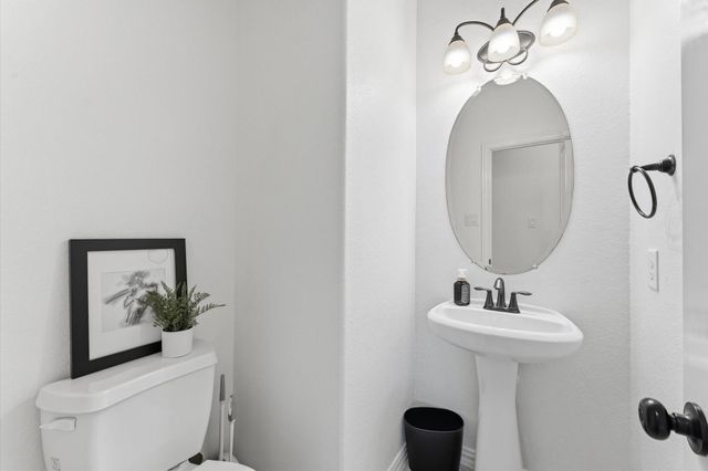 95 Lindenberry Circle, The Woodlands, TX 77389