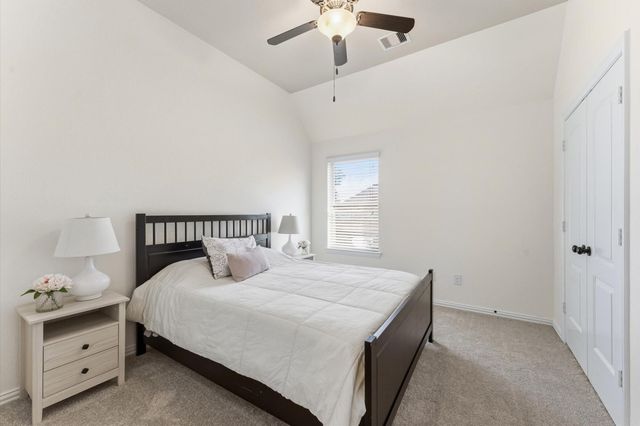 95 Lindenberry Circle, The Woodlands, TX 77389