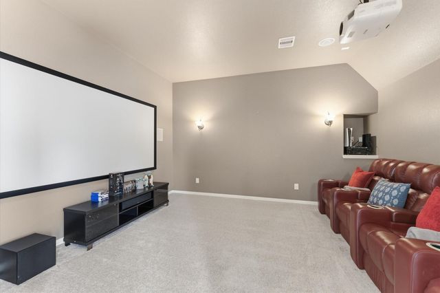 95 Lindenberry Circle, The Woodlands, TX 77389