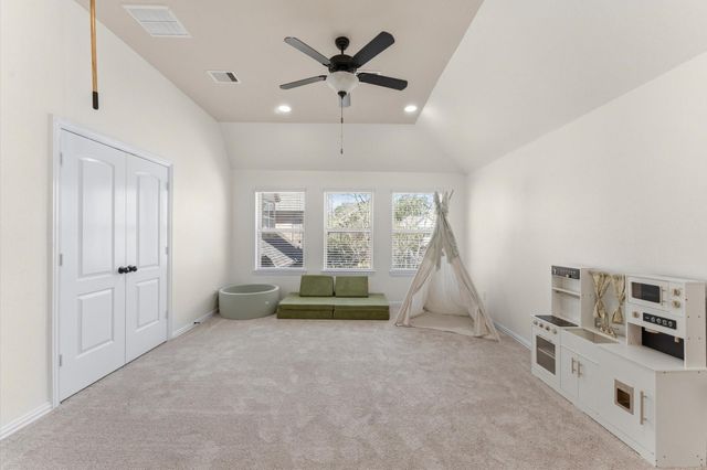 95 Lindenberry Circle, The Woodlands, TX 77389