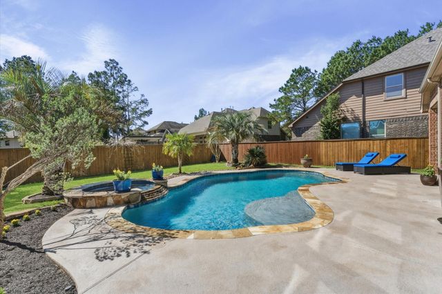 95 Lindenberry Circle, The Woodlands, TX 77389