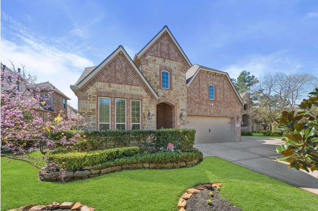 95 Lindenberry Circle, The Woodlands, TX 77389