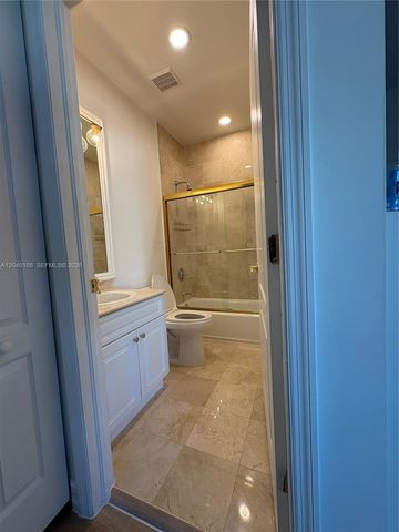 18410 NE 30th Ave 18410, Aventura, FL 33160