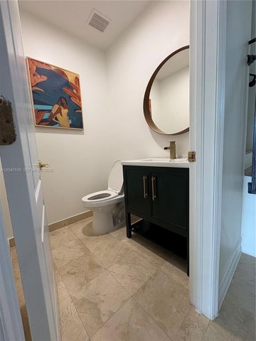 18410 NE 30th Ave 18410, Aventura, FL 33160