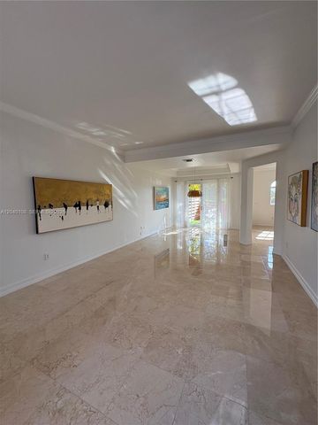 18410 NE 30th Ave 18410, Aventura, FL 33160