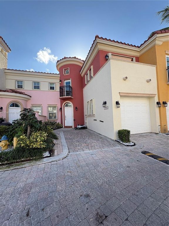 18410 NE 30th Ave 18410, Aventura, FL 33160