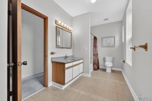 1907 Lynch Street, St Louis, MO 63118