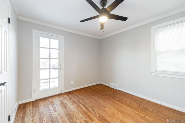 9255 Hubert Avenue, Allen Park, MI 48101