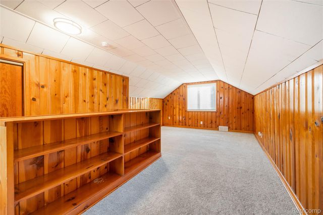 9255 Hubert Avenue, Allen Park, MI 48101