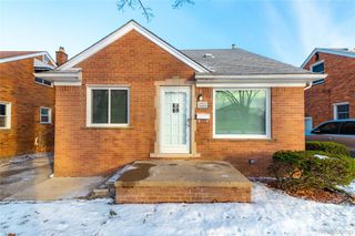 9255 Hubert Avenue, Allen Park, MI 48101