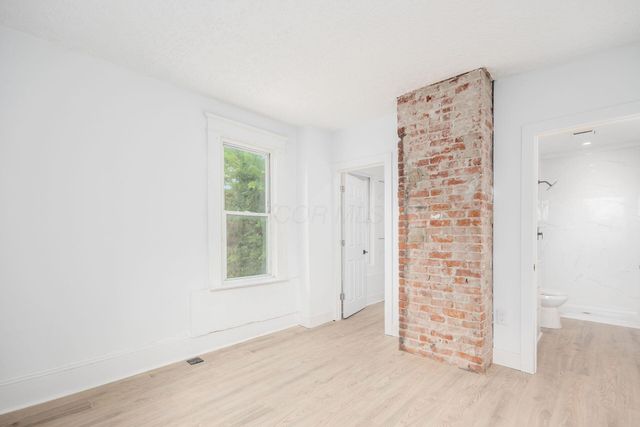 35 Meek Avenue, Columbus, OH 43222