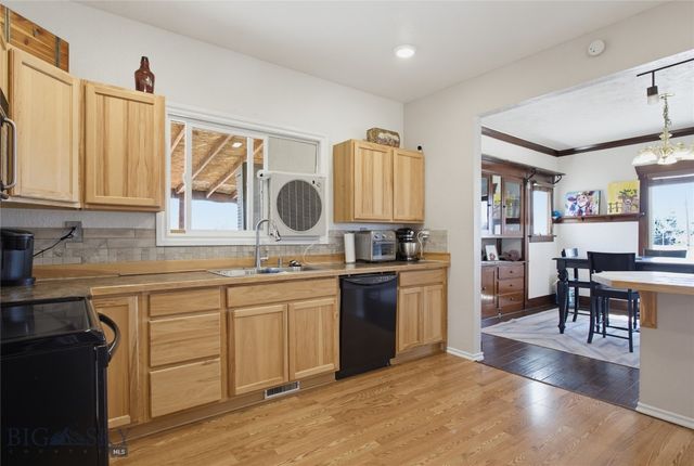 3010 Farragut, Butte, MT 59701
