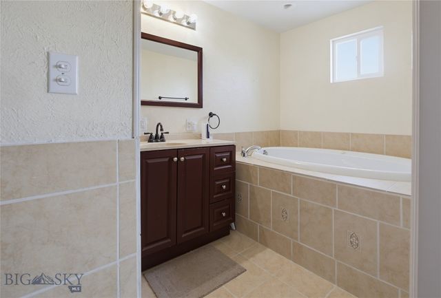 3010 Farragut, Butte, MT 59701