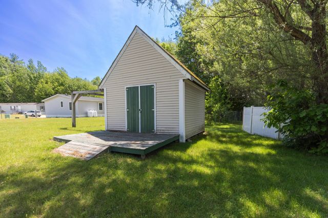 174 Spruce Drive, Farmington, NH 03836