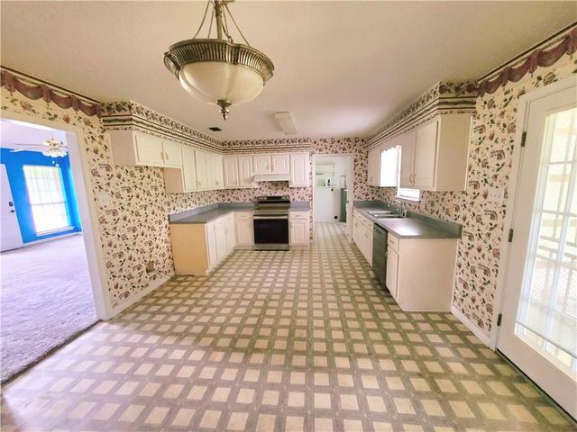 9255 Old Pascagoula Road, Theodore, AL 36582