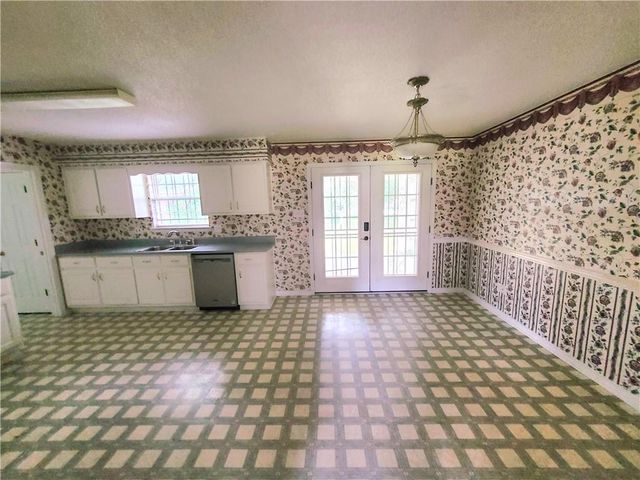 9255 Old Pascagoula Road, Theodore, AL 36582