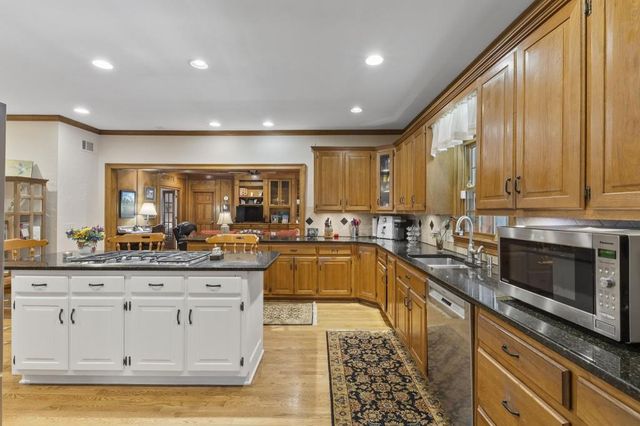 1780 Brandon Hall Drive, Atlanta, GA 30350