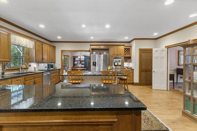 1780 Brandon Hall Drive, Atlanta, GA 30350