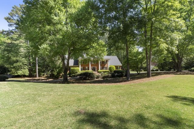 1780 Brandon Hall Drive, Atlanta, GA 30350