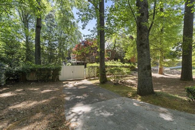 1780 Brandon Hall Drive, Atlanta, GA 30350