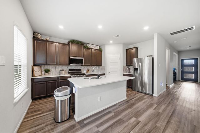 1812 Kingsford Prairie Court, Pearland, TX 77089