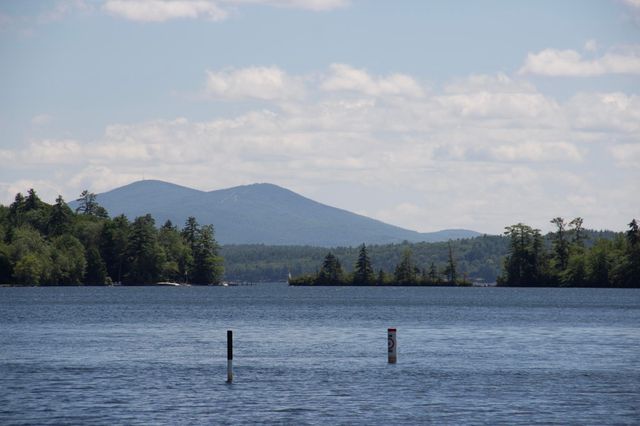 37 Tamwood Road, Moultonborough, NH 03254