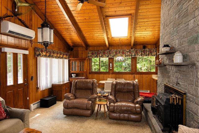 37 Tamwood Road, Moultonborough, NH 03254