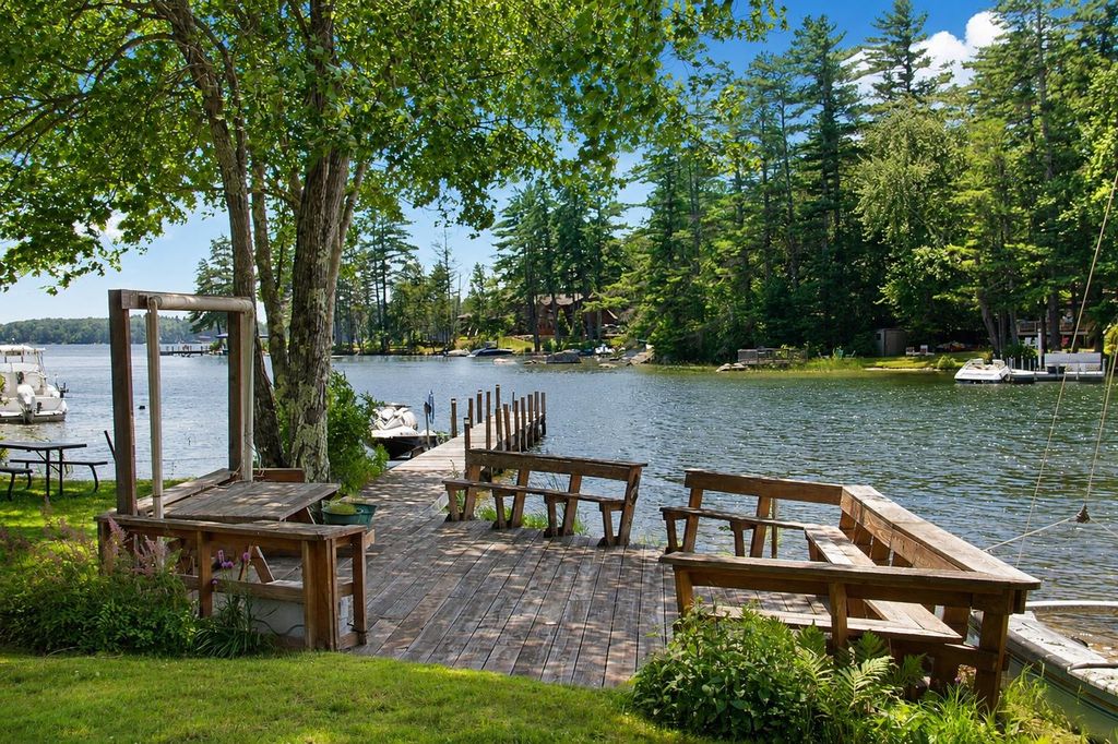 37 Tamwood Road, Moultonborough, NH 03254