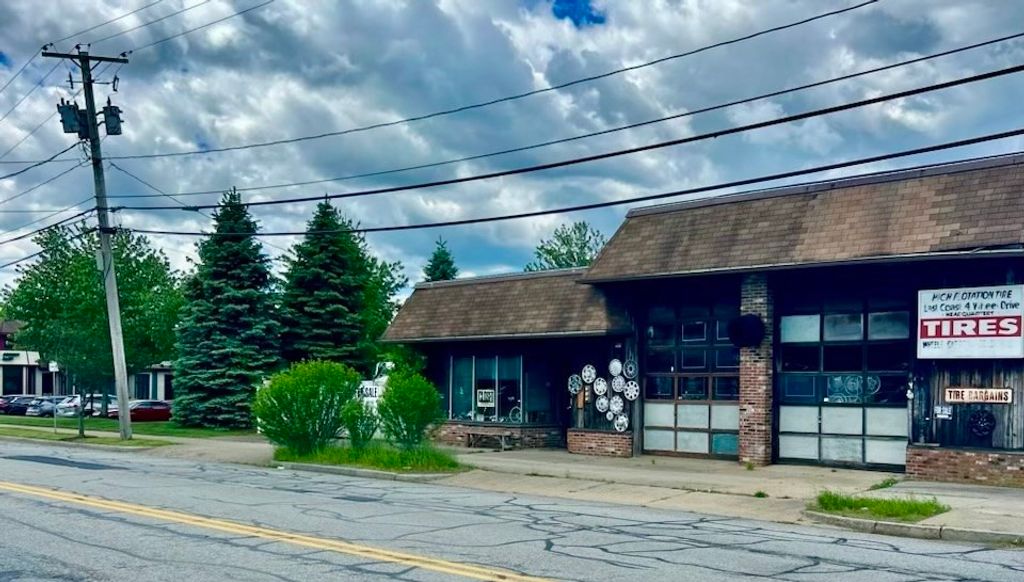 1337 Ashley Blvd, New Bedford, MA 02745