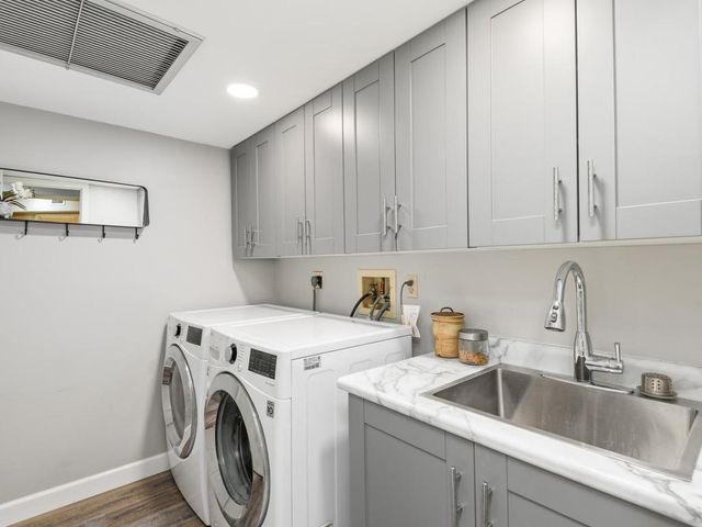 14401 Atrium Way 136, Minnetonka, MN 55345