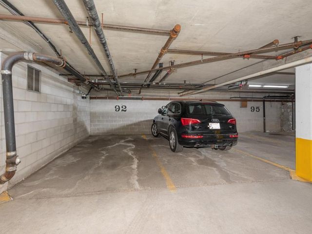 14401 Atrium Way 136, Minnetonka, MN 55345