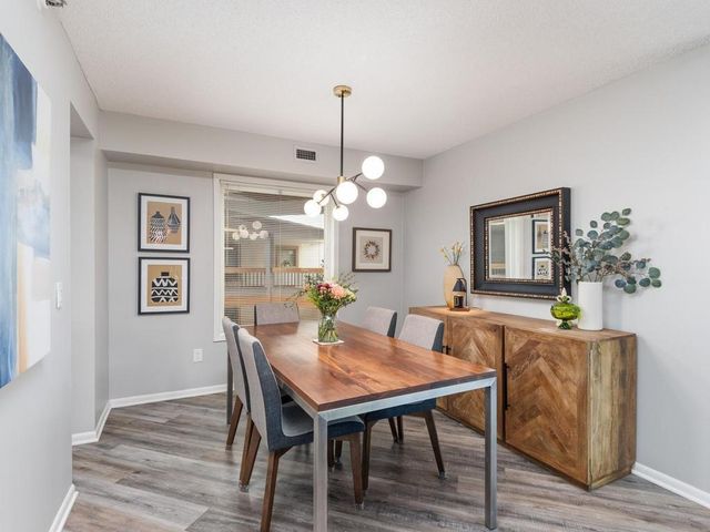 14401 Atrium Way 136, Minnetonka, MN 55345