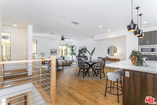 1433 Waterloo Street, Los Angeles, CA 90026