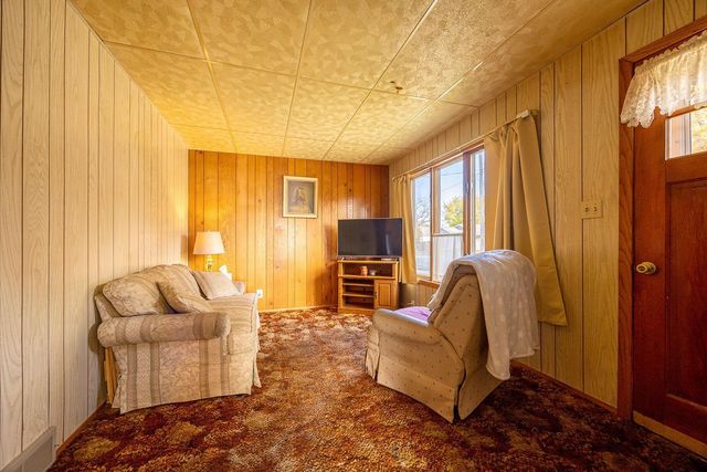 657 Sioux Street, Winona, MN 55987