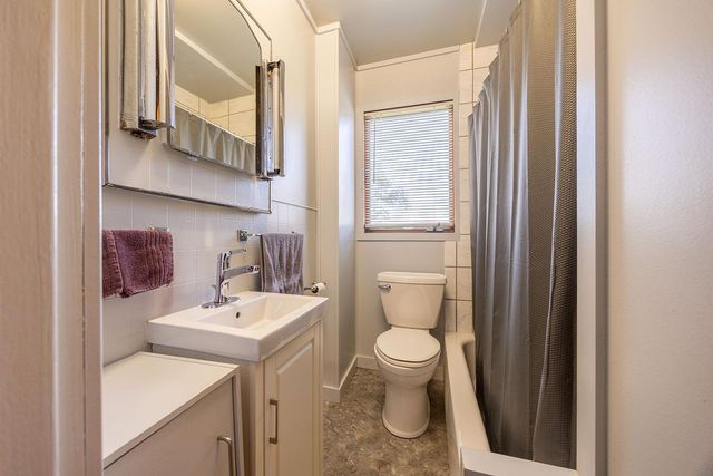 657 Sioux Street, Winona, MN 55987