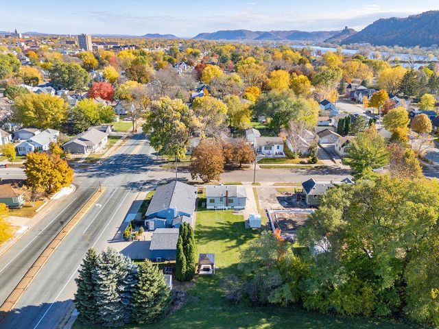 657 Sioux Street, Winona, MN 55987