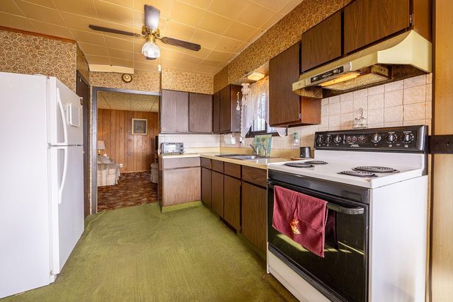 657 Sioux Street, Winona, MN 55987