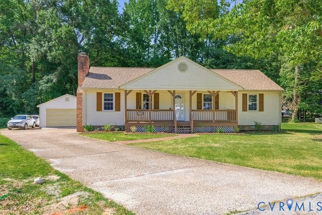 23811 Sparrow Ct, North Dinwiddie, VA 23803
