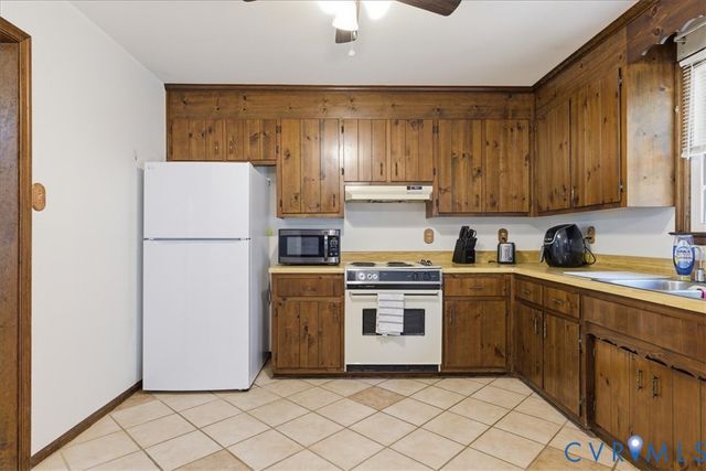 23811 Sparrow Ct, North Dinwiddie, VA 23803