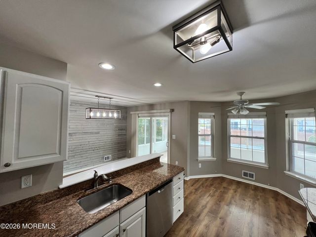 1217 Spray Avenue, Beachwood, NJ 08722