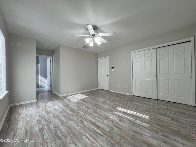 1217 Spray Avenue, Beachwood, NJ 08722
